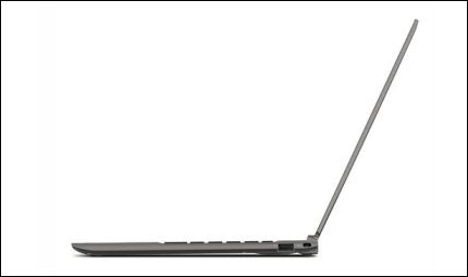 تتميز أجهزة Ultrabook بالنحافة وخفة الوزن (الصورة لجهاز TOSHIBA Z830)